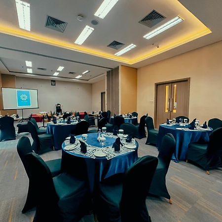 Anara Sky Kualanamu Hotel Медан Екстер'єр фото