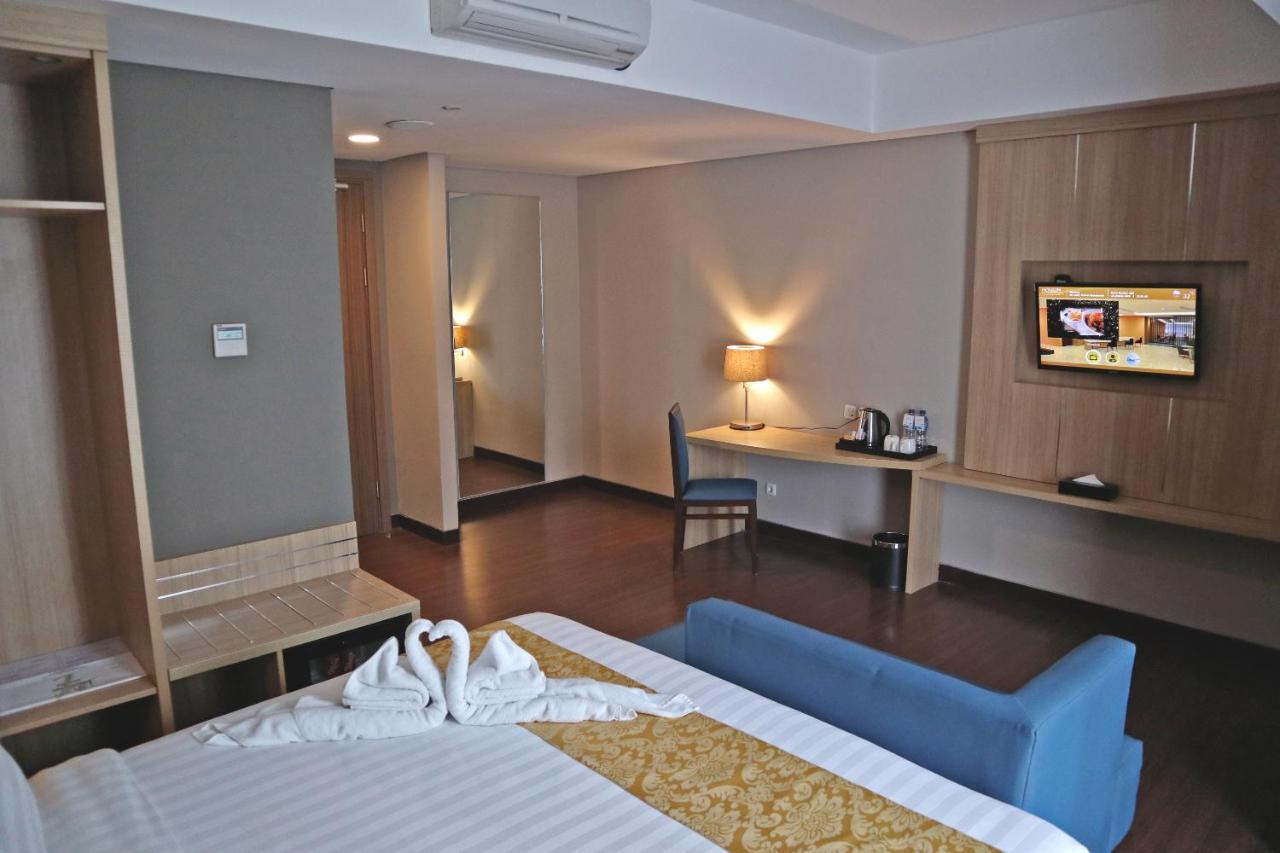 Anara Sky Kualanamu Hotel Медан Екстер'єр фото